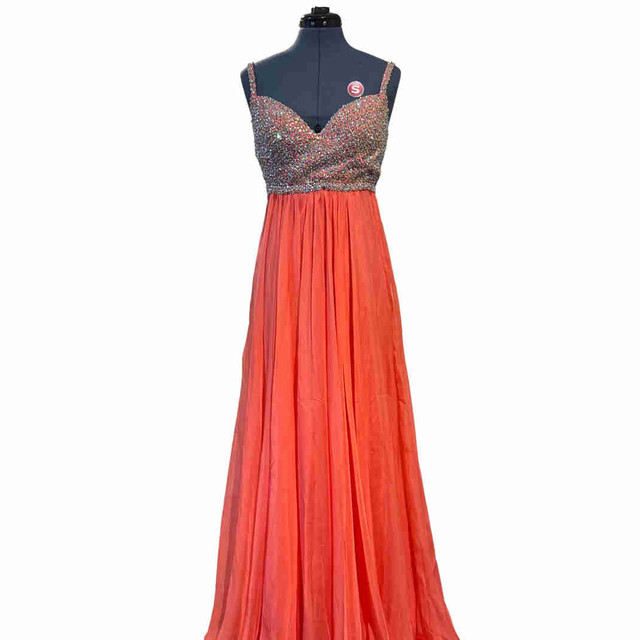 Beautiful ball gown for any formal occasion