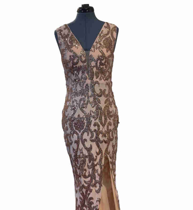 Beautiful ball gown for any formal occasion