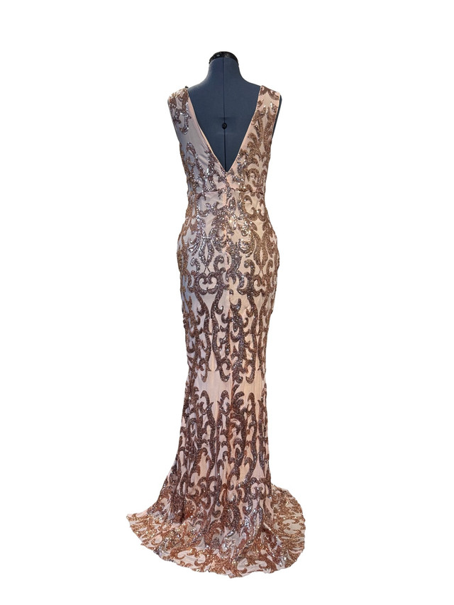 Beautiful ball gown for any formal occasion - photo 2