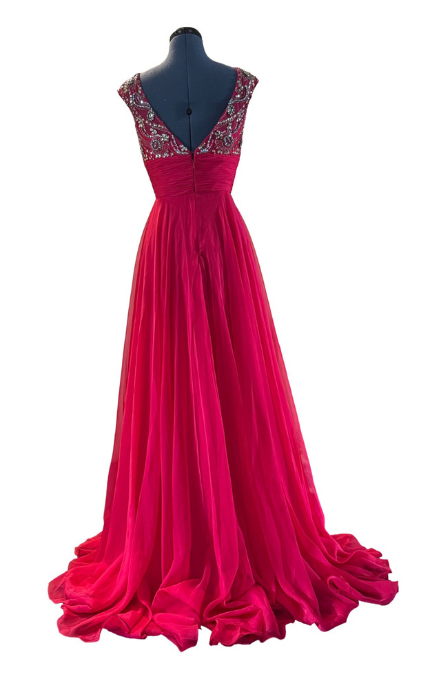 Beautiful ball gown for any formal occasion - photo 2