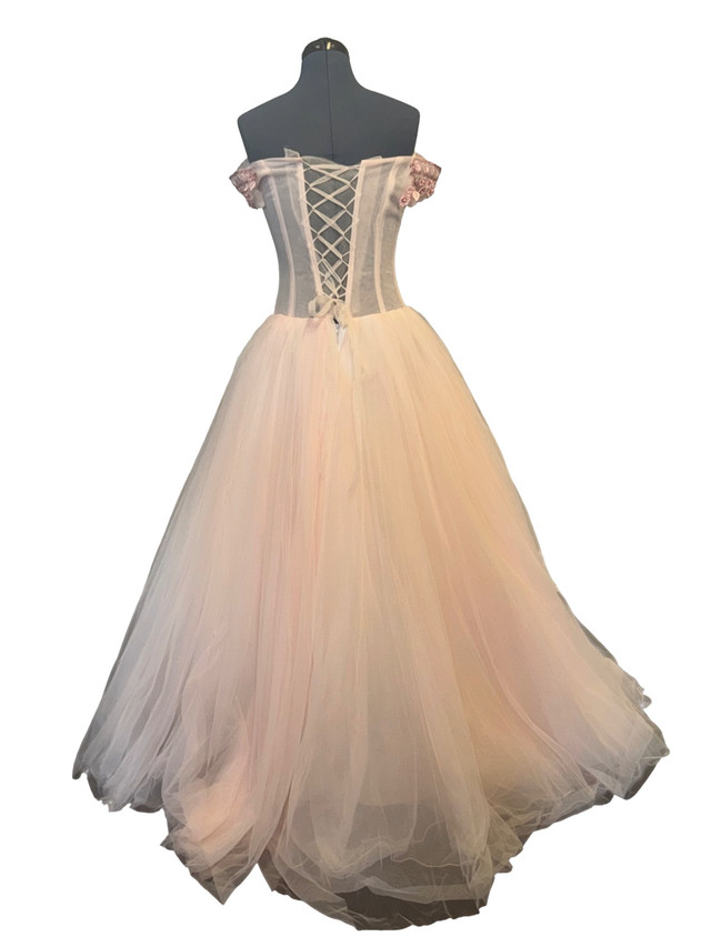 Beautiful ball gown for any formal occasion - photo 2