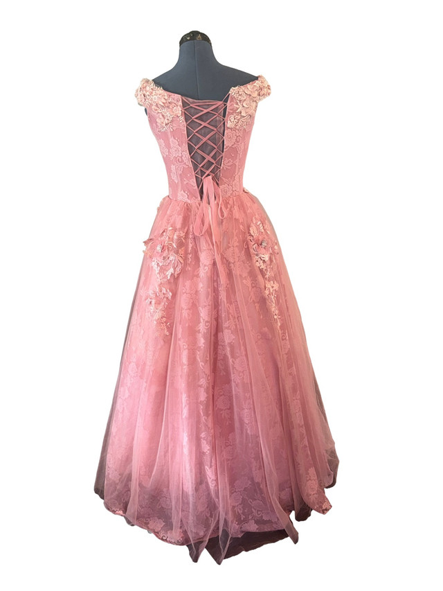 Beautiful ball gown for any formal occasion - photo 2