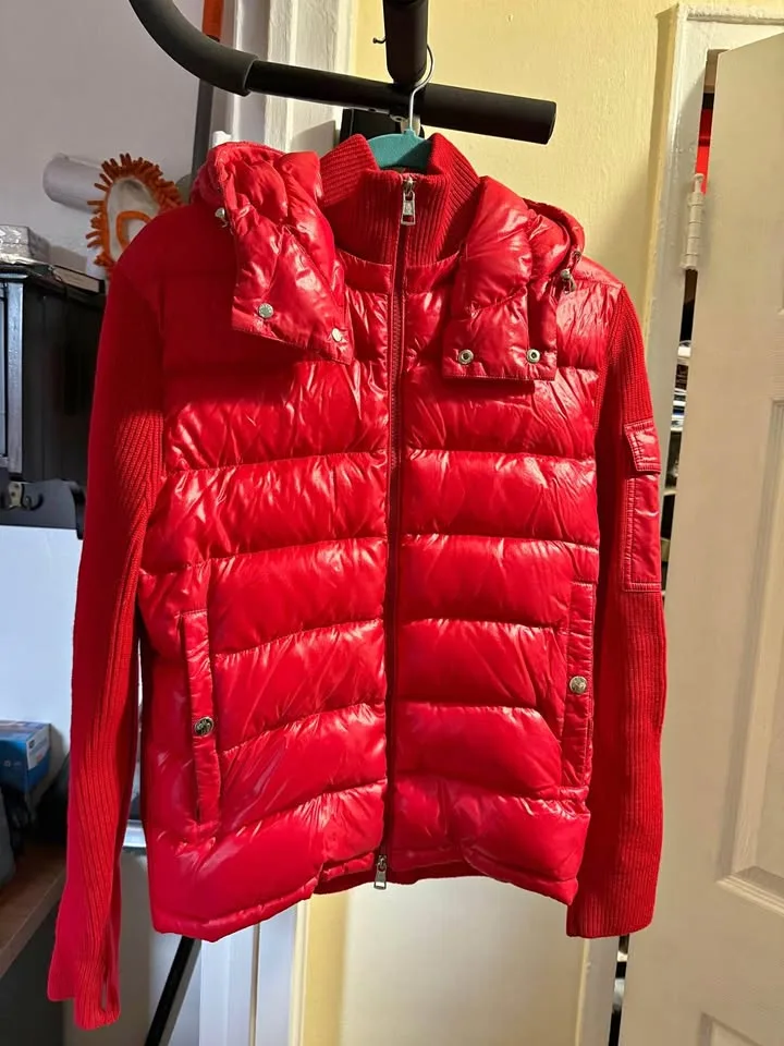 100% Authentic Moncler Red Puffer Cardigan Jacket/Sweater thumbnail