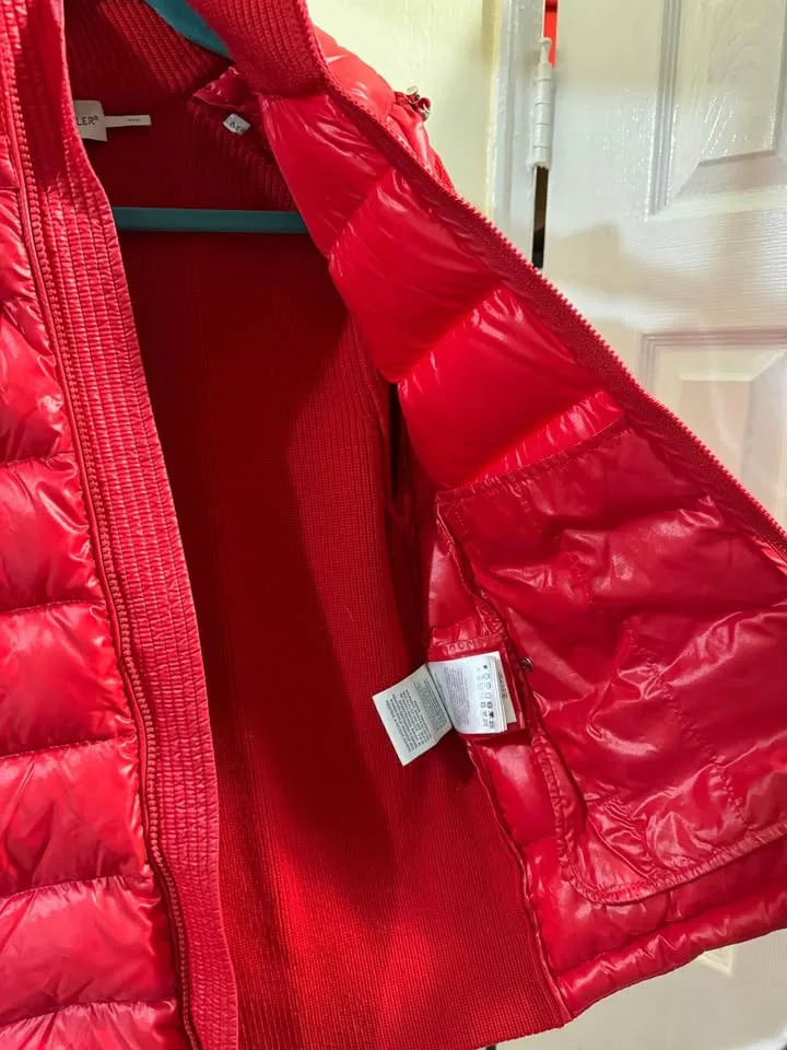 100% Authentic Moncler Red Puffer Cardigan Jacket/Sweater image indicator(5)