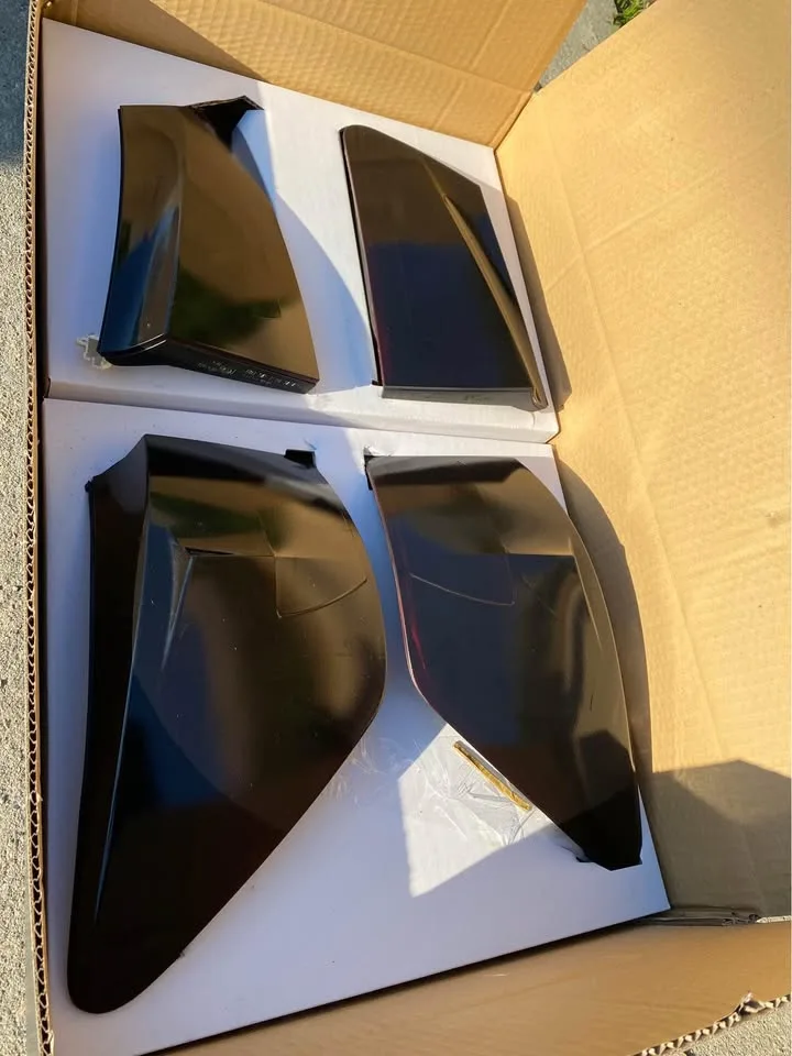 Selling Factory 06 IS Taillights image indicator(2)