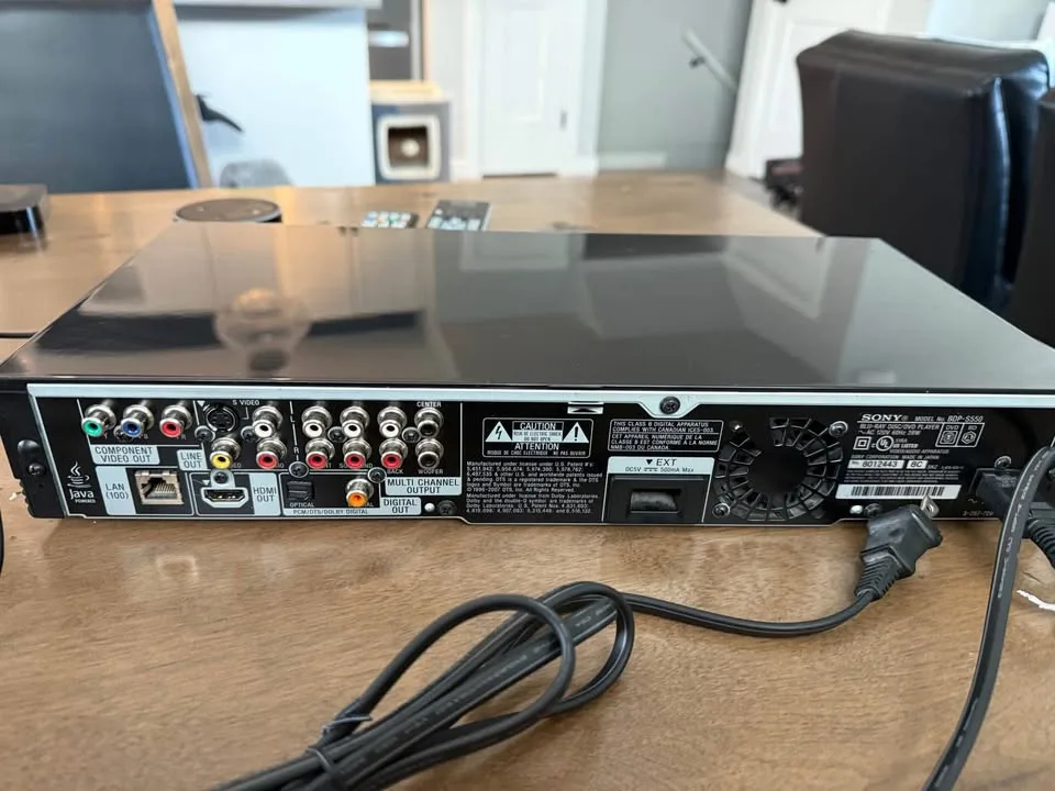 Samsung 27" TV Sony Bluray Amazon Echo and Apple TV image indicator(3)