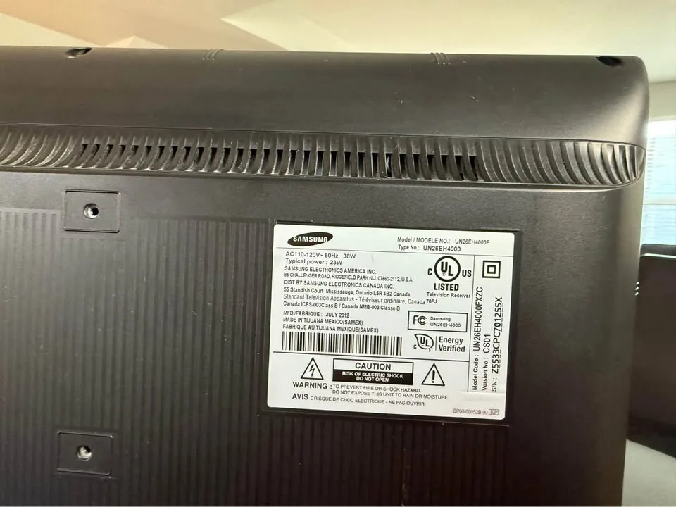 Samsung 27" TV Sony Bluray Amazon Echo and Apple TV image indicator(4)