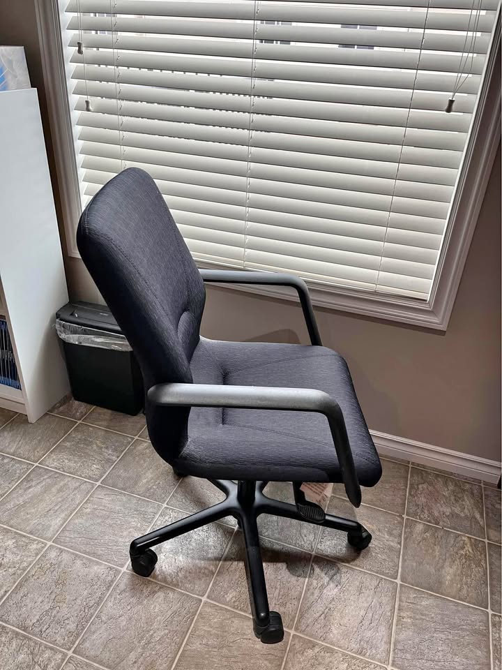 Black Office Chair