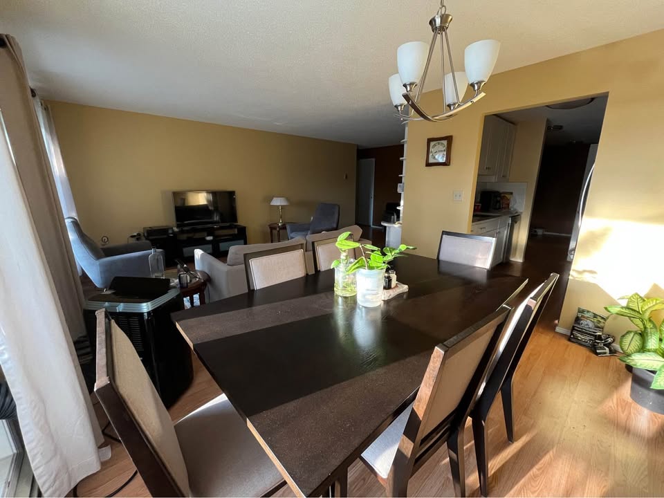 Dining table - photo 4