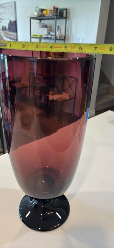 Beautiful purple vase - photo 4
