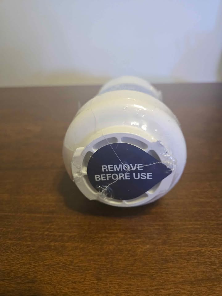 GE Refrigerator water filter WDF13 located near Londonderry Mall - photo 2