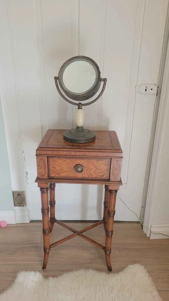 Ethan Allen side table vintage image indicator(5)