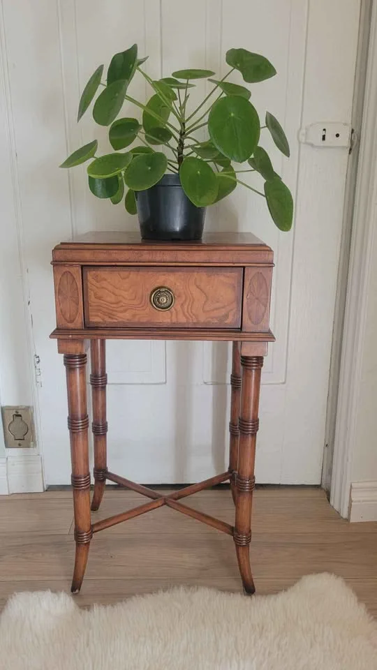 Ethan Allen side table vintage image indicator(6)