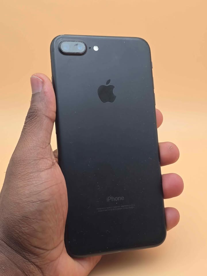 Iconic & Spacious: 256GB iPhone 7 Plus - photo 4