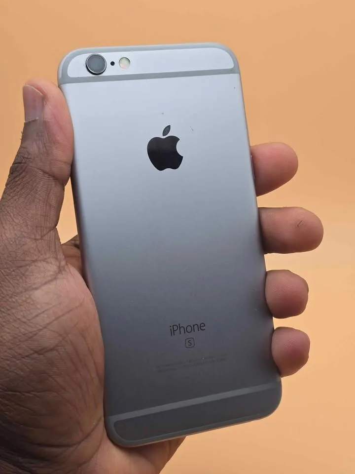 IPhone 6S 32GB image indicator(2)