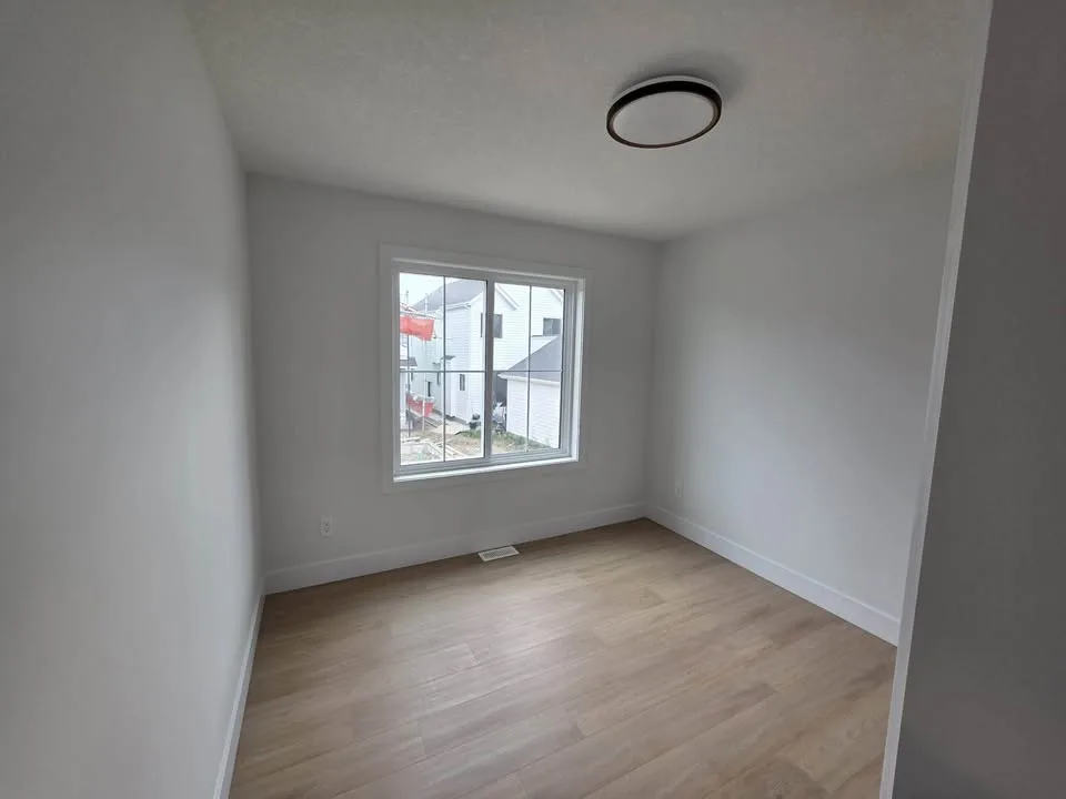 2 Beds 1 Bath - Apartment image indicator(5)