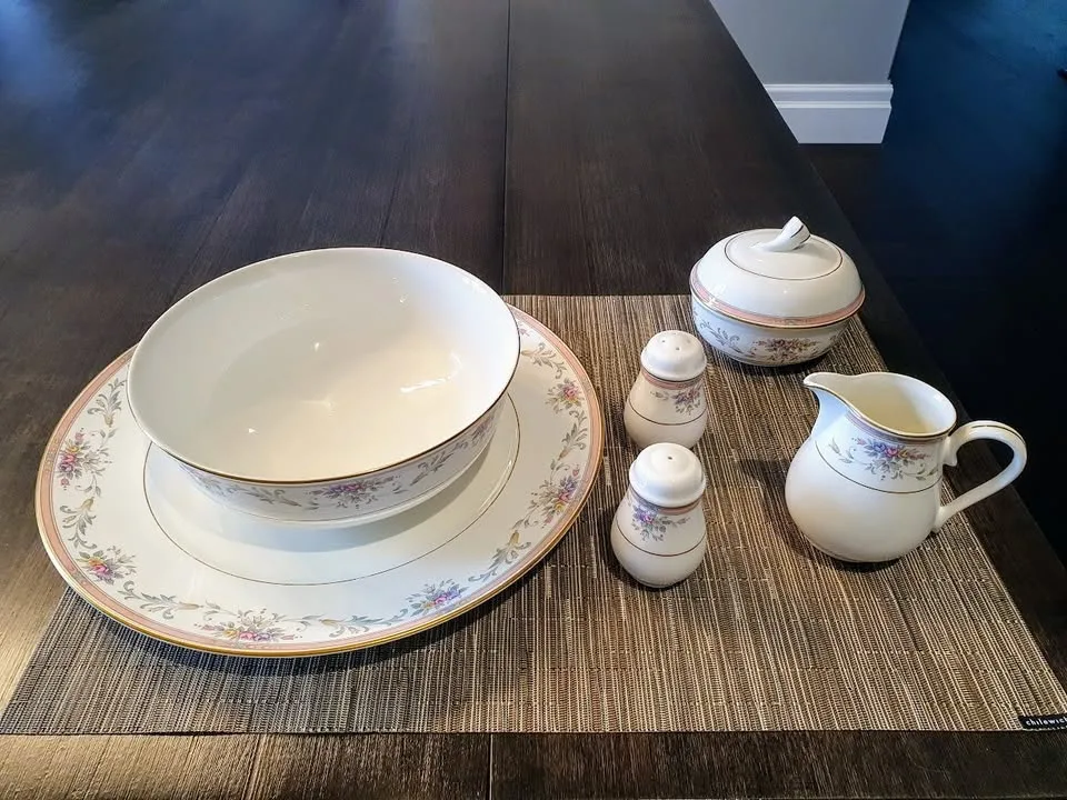 MIKASA Bone China – Spring Crest (6 pcs.) -- NEW image indicator(7)