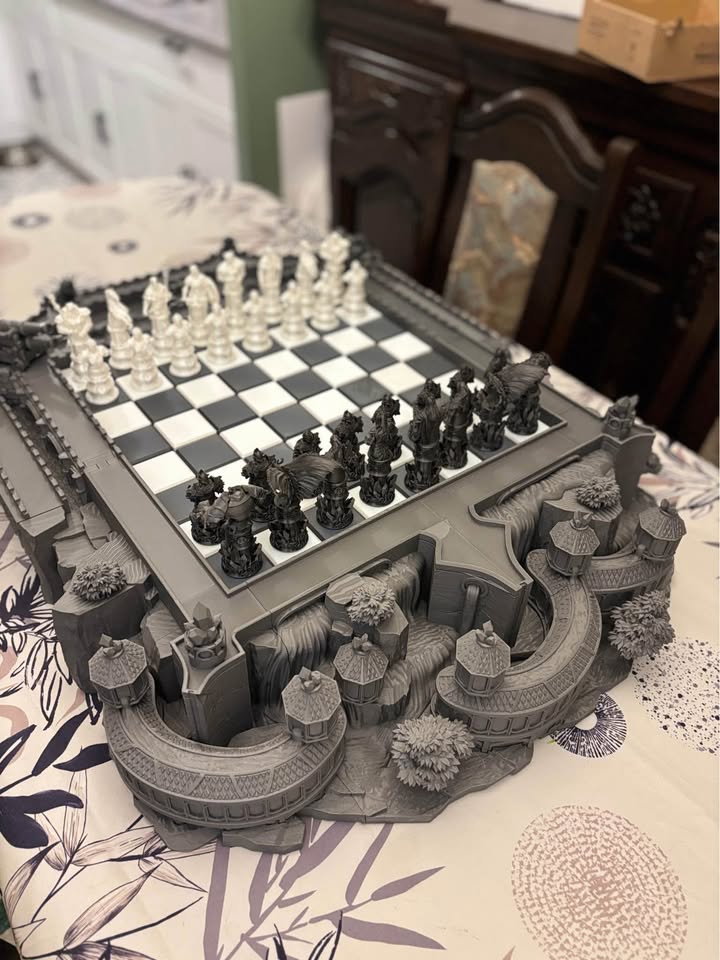 Good vs evil chess set - photo 2