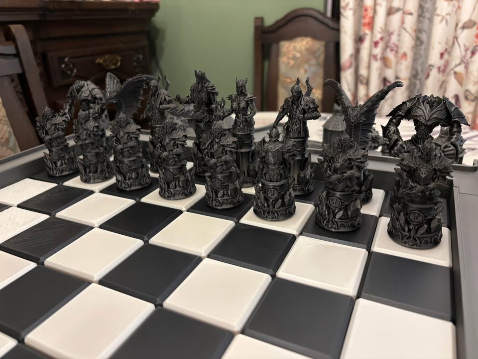 Good vs evil chess set - photo 5