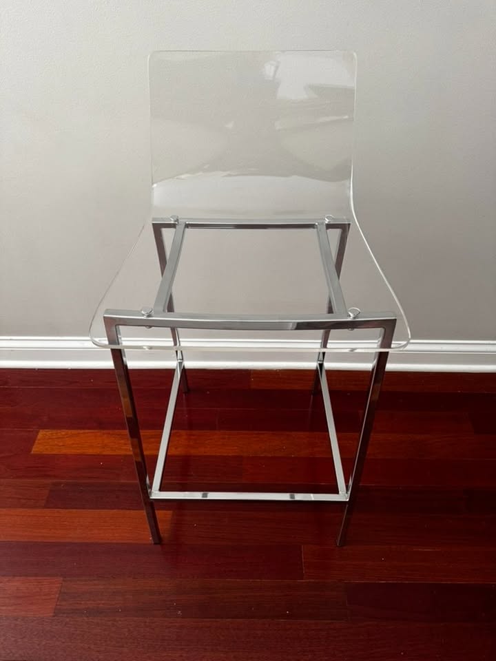 4 Acrylic Bar Stools 26 in- Excellent condition - photo 2