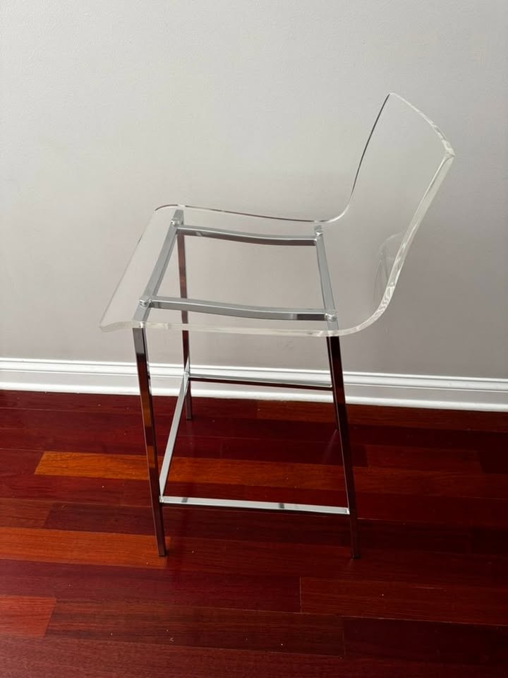 4 Acrylic Bar Stools 26 in- Excellent condition - photo 5