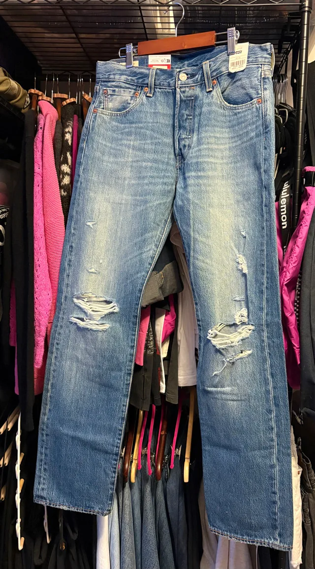 Levi’s 150th Anniversary 501 Jeans - Size 30 image indicator(2)