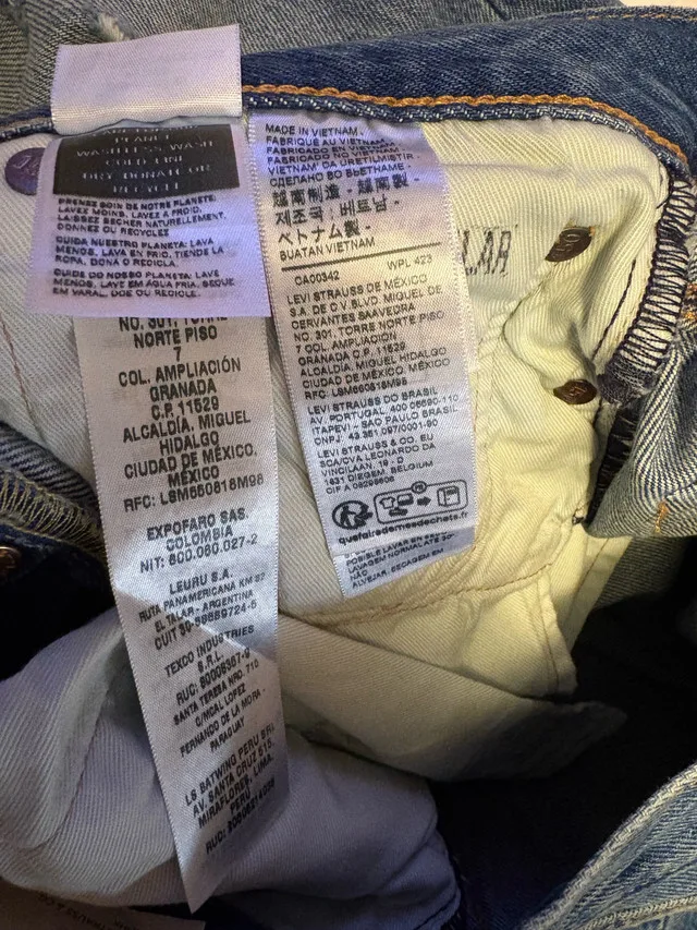 Levi’s 150th Anniversary 501 Jeans - Size 30 image indicator(7)