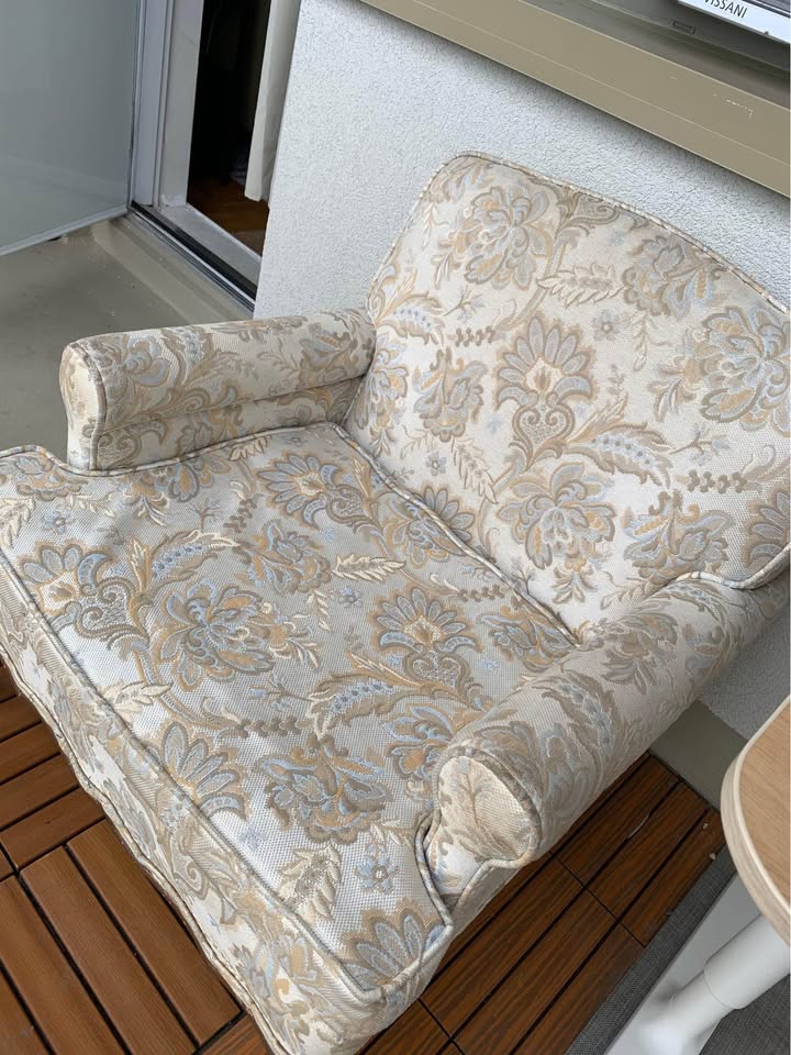 Cozy armchair for sale - photo 2