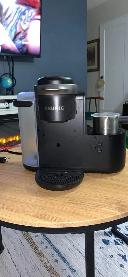 Keurig Coffee Maker – Latte & Cappuccino Model ☕️ image indicator(3)