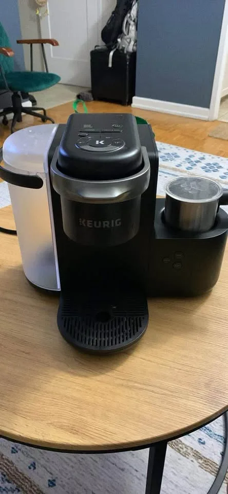 Keurig Coffee Maker – Latte & Cappuccino Model ☕️ image indicator(10)