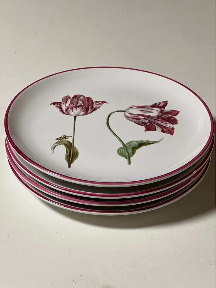 Set of 4 MMA Block Bernarda Tiger Tulips 8" Plates - photo 2