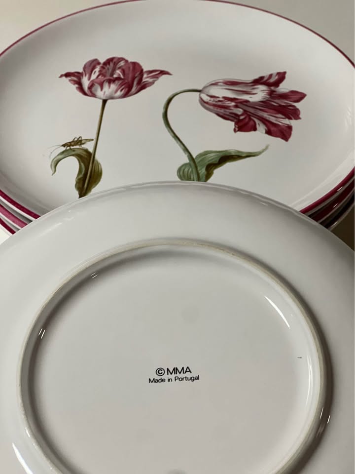 Set of 4 MMA Block Bernarda Tiger Tulips 8" Plates - photo 4