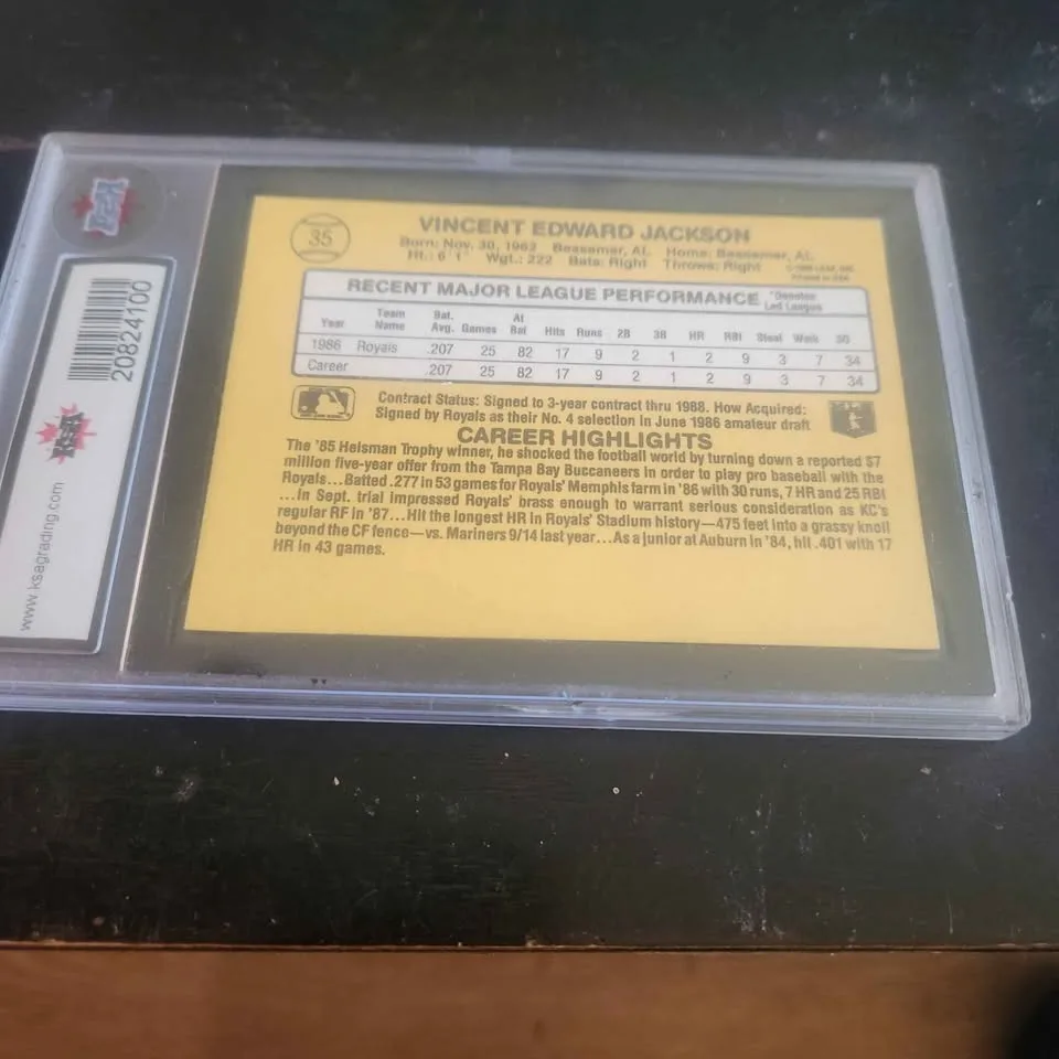 Bo Jackson rookie card image indicator(2)