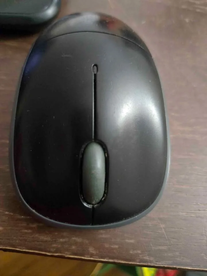 Logitech Wireless Keyboard and Mouse thumbnail