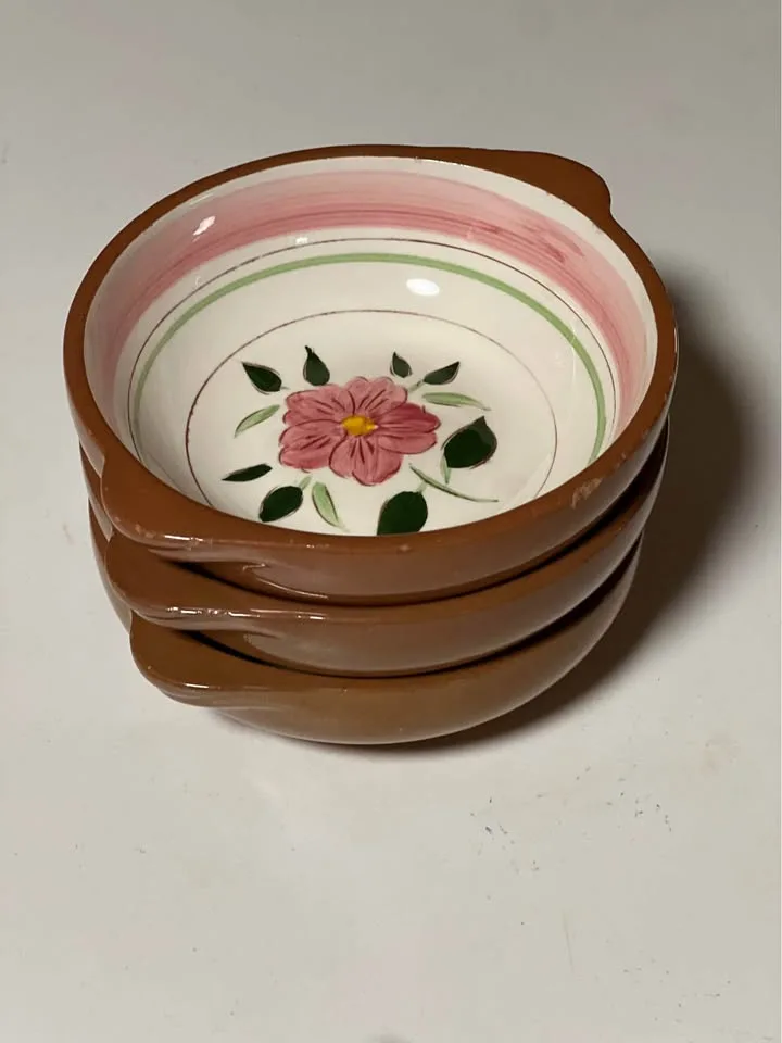 Set of 3 vintage Stangl Pottery Wild Rose bowls image indicator(2)