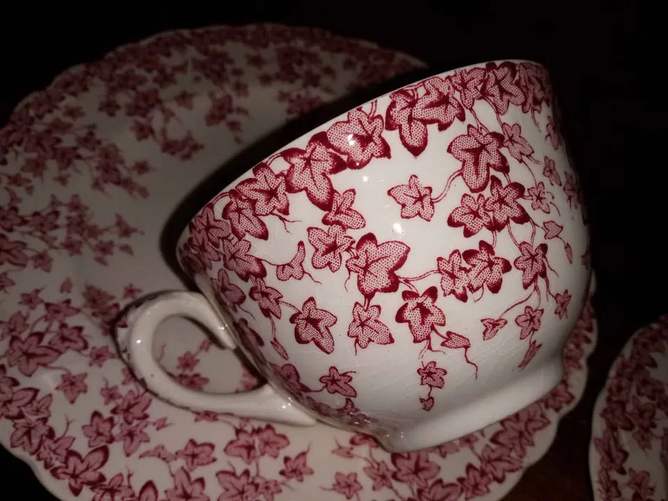 Crown Ducal 1930s Tea Set for Two image indicator(6)