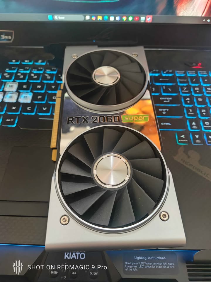 Nvidia Geforce RTX 2060 Super Founders Edition Graphics Card - photo 2