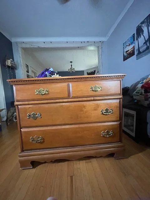 Vintage Solid Wood Dresser - 3 Drawers image indicator(2)