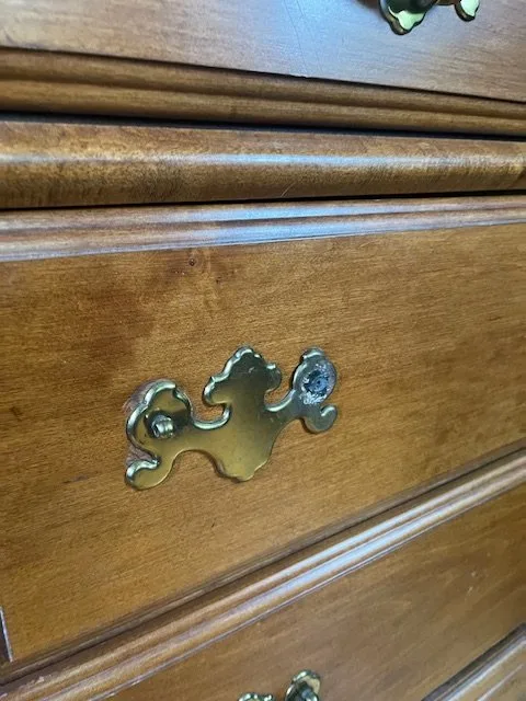 Vintage Solid Wood Dresser - 3 Drawers image indicator(8)