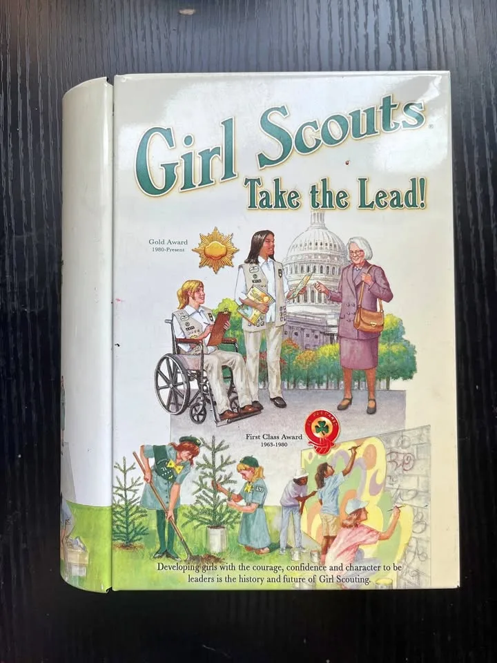 Vintage Girl Scouts Book Tin thumbnail