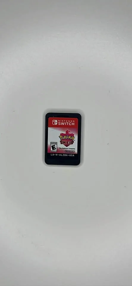 Pokémon Shield – Nintendo Switch (Excellent Condition)