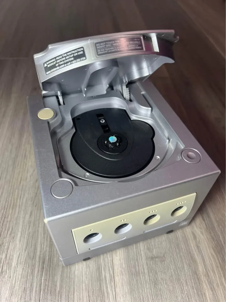 🎮 Nintendo GameCube Bundle – Excellent Condition, DOL-101 image indicator(2)