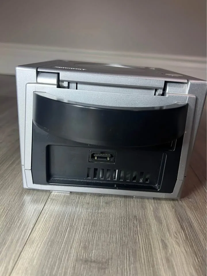 🎮 Nintendo GameCube Bundle – Excellent Condition, DOL-101 image indicator(3)