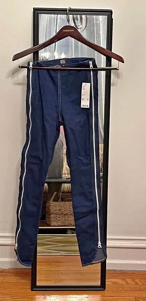 NWT BDG Women’s Side Zip-up Jeans (sz-25) thumbnail