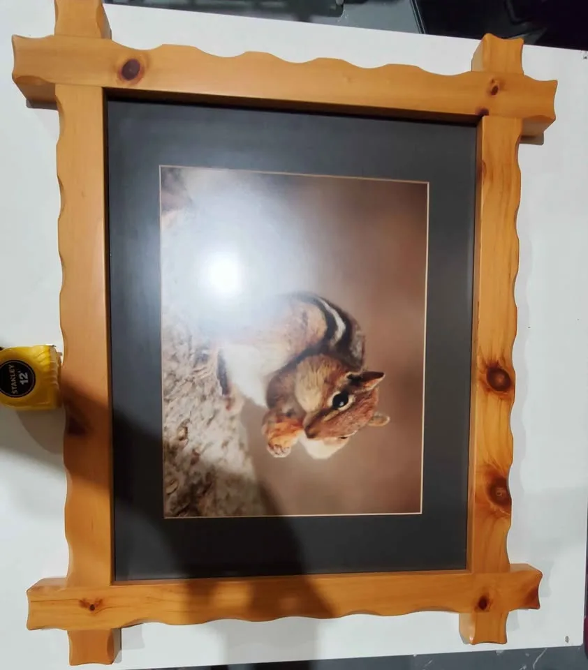 Wall frame H-21inch, L-25 inch, W- 1 inch image indicator(4)