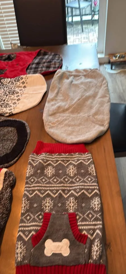 Dog Sweater Lot of 7 image indicator(6)