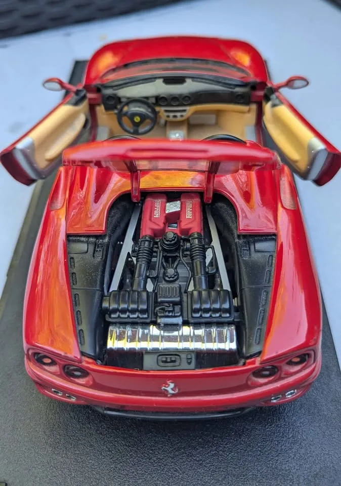 Vintage HotWheels 1:18 Ferrari 360 Spider Diecast Model 🏎️✨ image indicator(4)