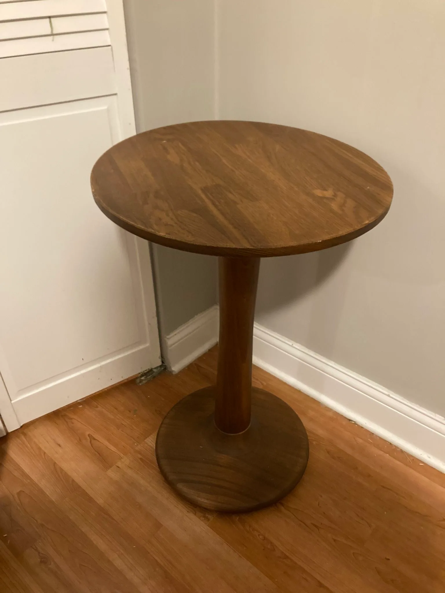 Solid wood oak table
