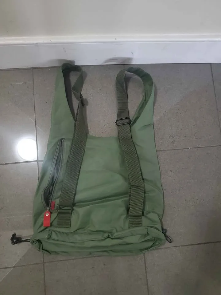 Hugo Boss bag/backpack image indicator(2)