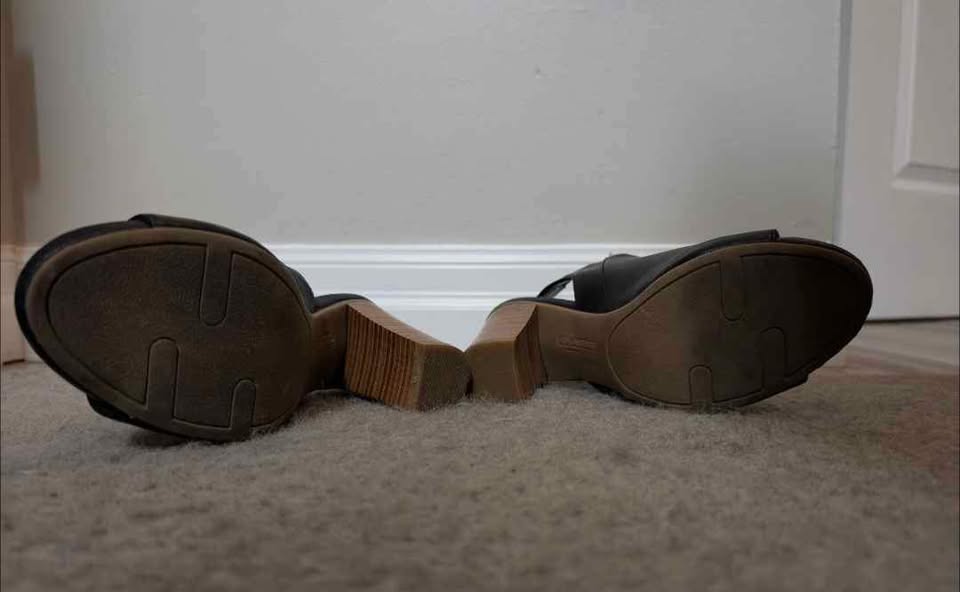 Fergalicious by Fergie Black Heeled Sandals - photo 2